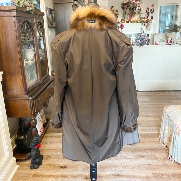 SAGA FURS Genuine Mink Fur Coat With Fox Fur Collar Size 8 - Picture 11 of 15